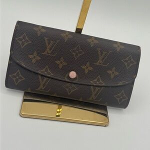 🩷LV Emilie Wallet🩷